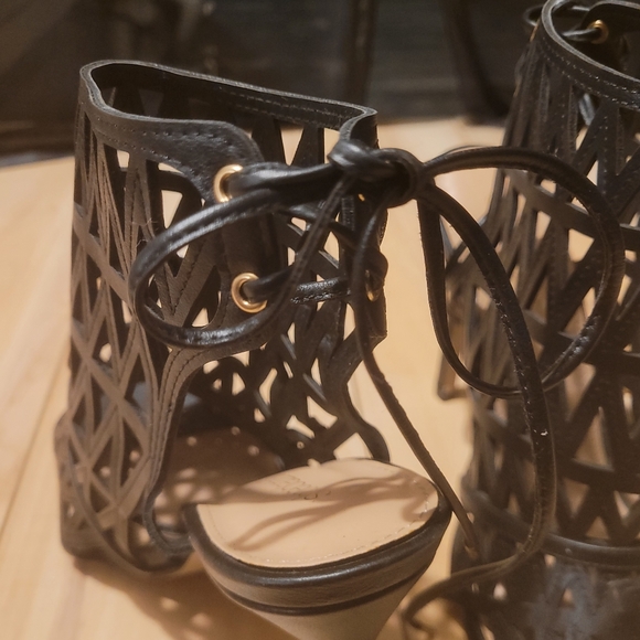 NWOT Black Tia Caged Heeled Sandal High Heels - Picture 8 of 12